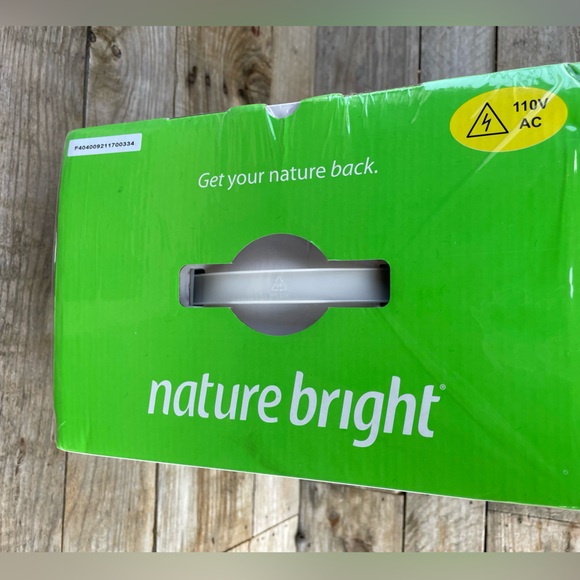 Nature Bright SunTouch Plus Light and Ion Therapy Light - Picture 8 of 11